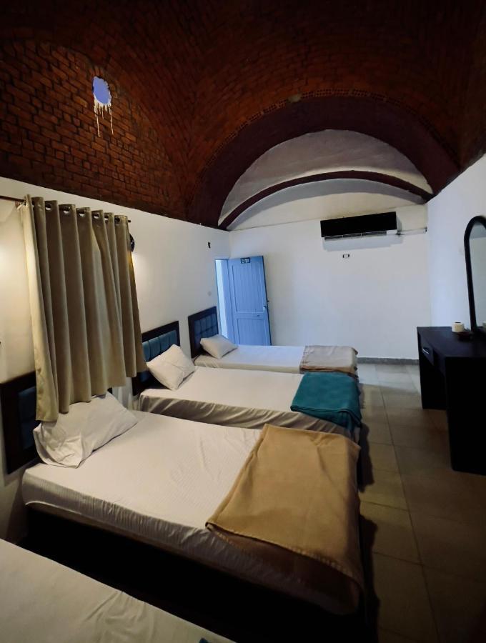 Black Prince Hotel Dahab Esterno foto